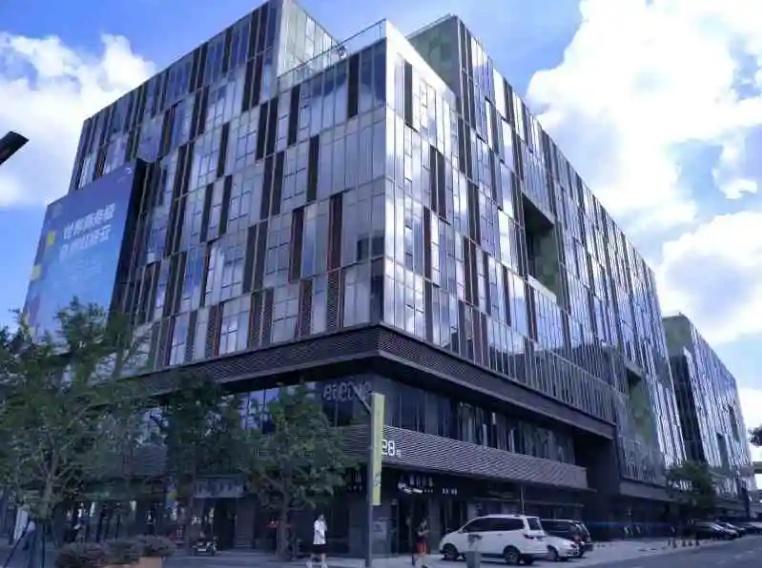 Shanghai Hongqiao cloud